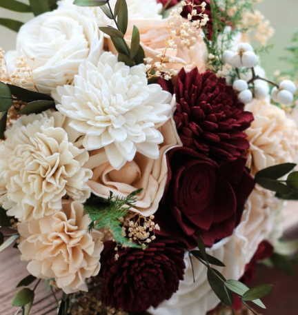 Should wedding bouquet be real flowers?